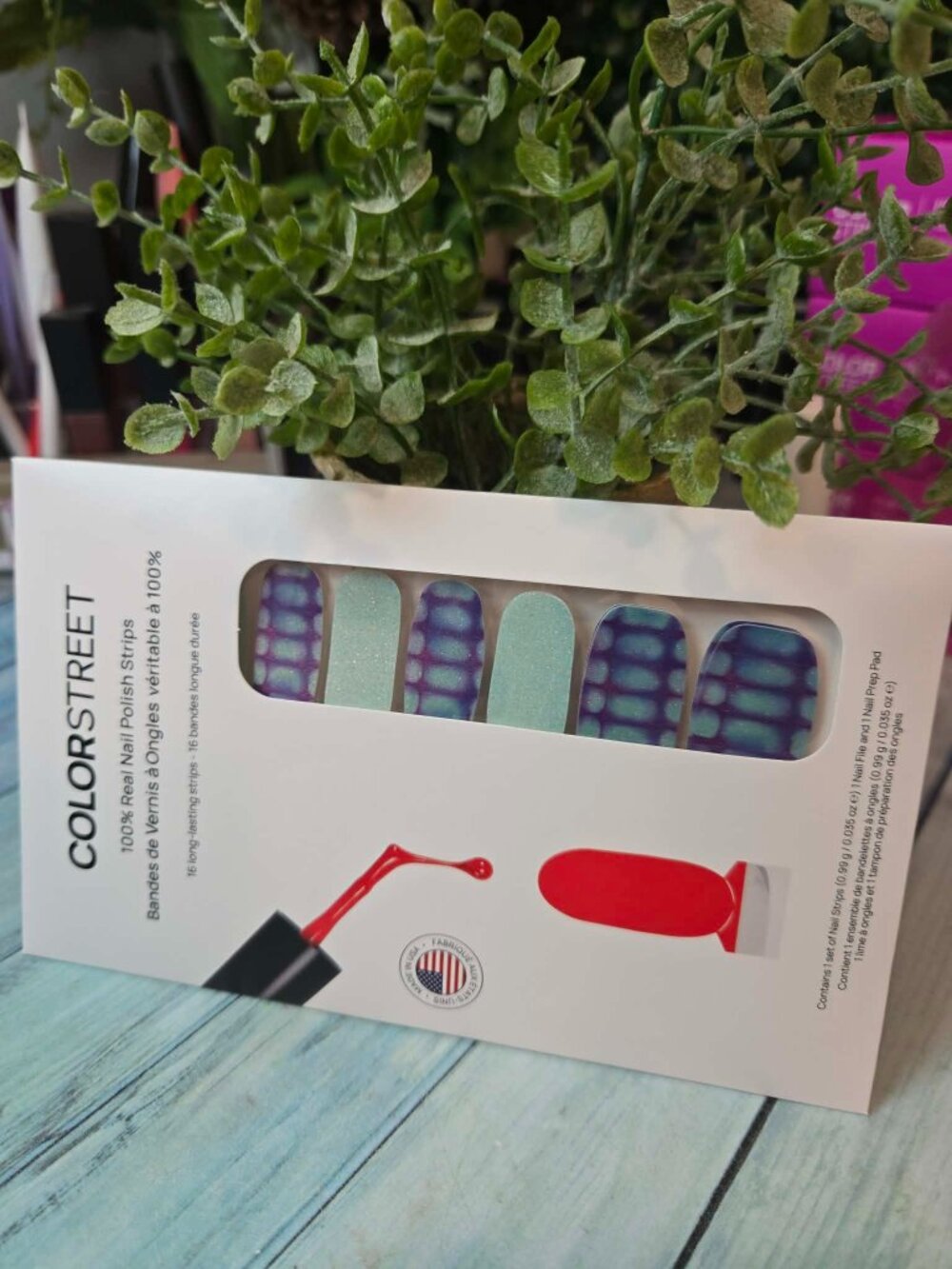 Color Street Press On Nail Design - Exclusive